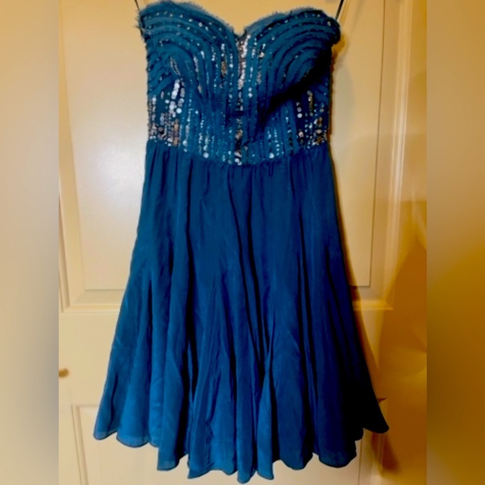 Rebecca Taylor party mini dress, strapless, blue color, size 2 100% silk NEW